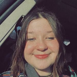 Meet your Posher, Kiki